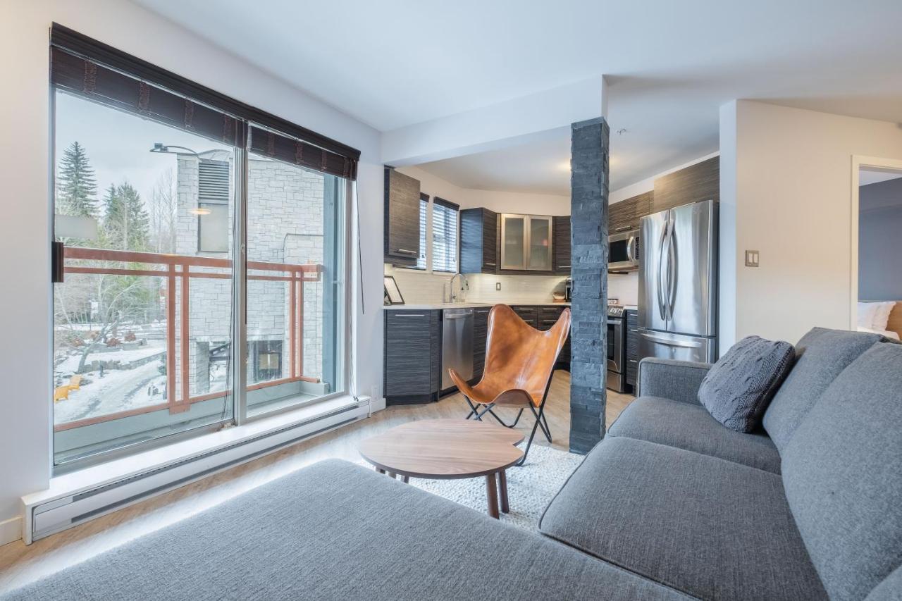 Eagle Lodge By Outpost Whistler Exterior foto